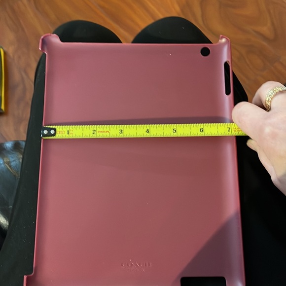 Coach Bordeaux/Tan hard plastic For iPad Case 2 or 3. - Picture 4 of 7